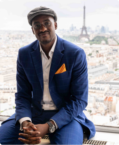 Bilkher Diakhaté, fondateur de SEO Pareto™ Portrait de Bilkher Diakhaté, consultant SEO et fondateur du programme SEO Pareto