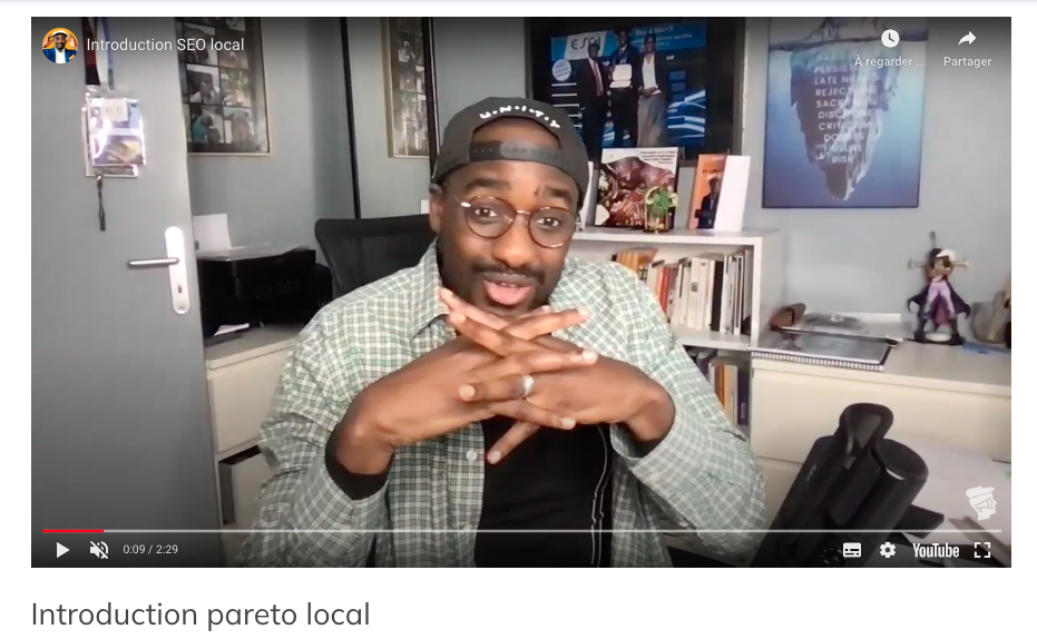 Image illustrant une vidéo d'un module de la formation SEO de SEO Pareto crée par Bilkher Diakhaté